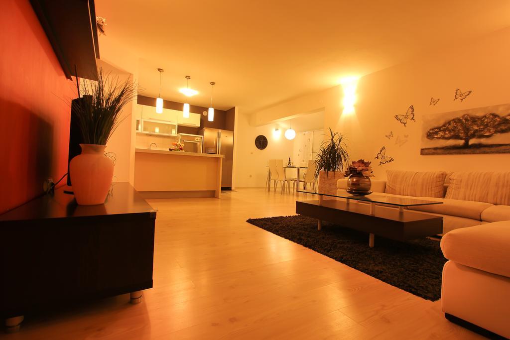 Apartment Lara Kaštel Novi エクステリア 写真