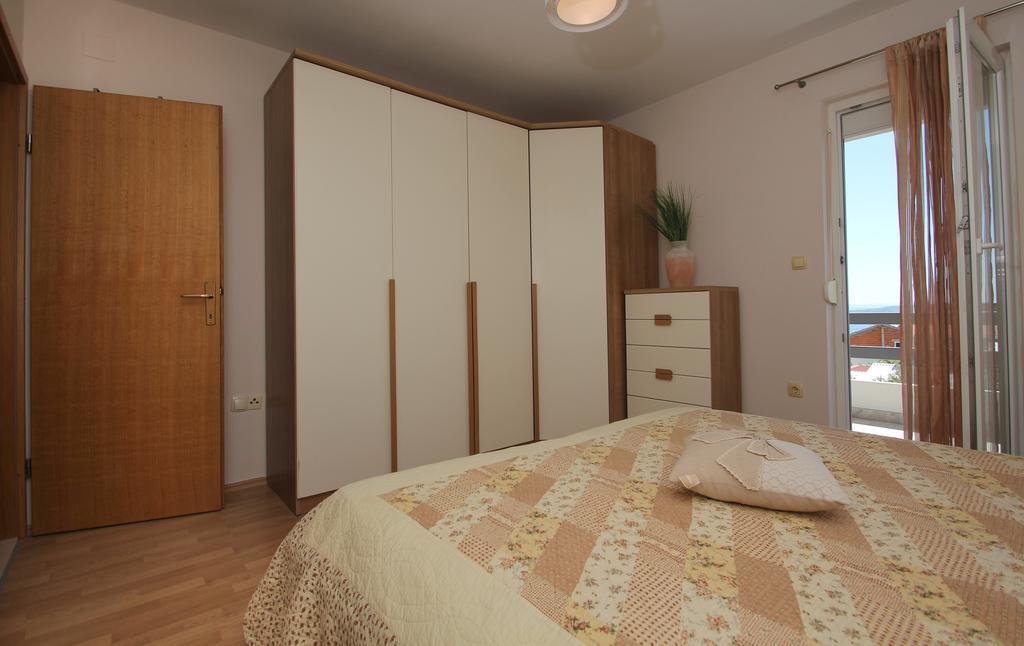 Apartment Lara Kaštel Novi エクステリア 写真