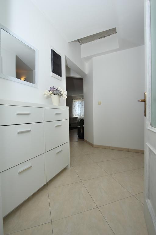 Apartment Lara Kaštel Novi エクステリア 写真