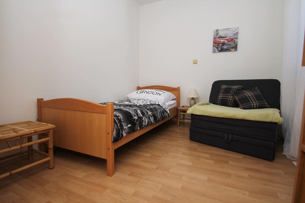 Apartment Lara Kaštel Novi エクステリア 写真