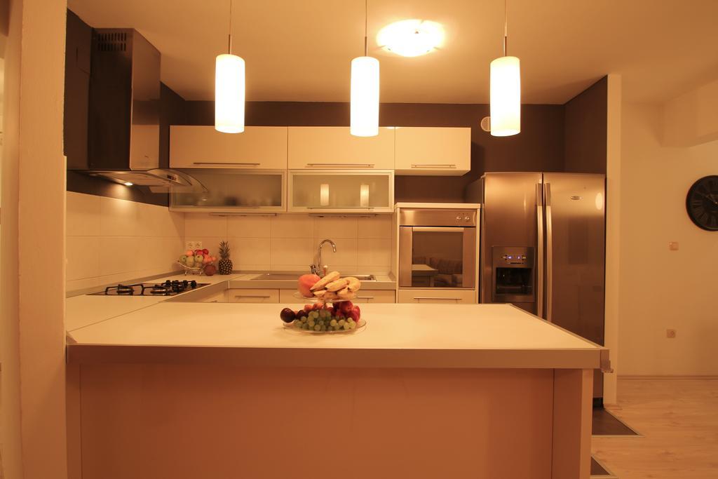 Apartment Lara Kaštel Novi エクステリア 写真